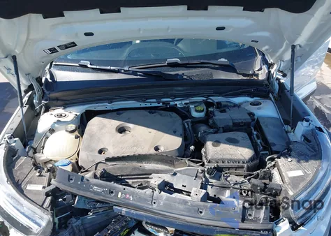 2020 Volvo Xc40 T4 R-Design из США, поврежденный, VIN YV4AC2HMXL2345850